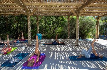 Massaggi, benessere e relax nel dominio naturista di Bagheera in Corsica