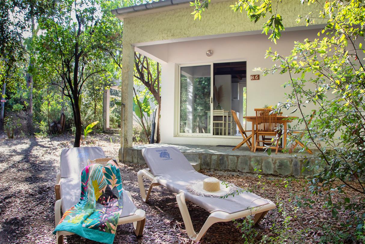 Villa Tipo B1 - affitto in un campeggio naturista in corsica