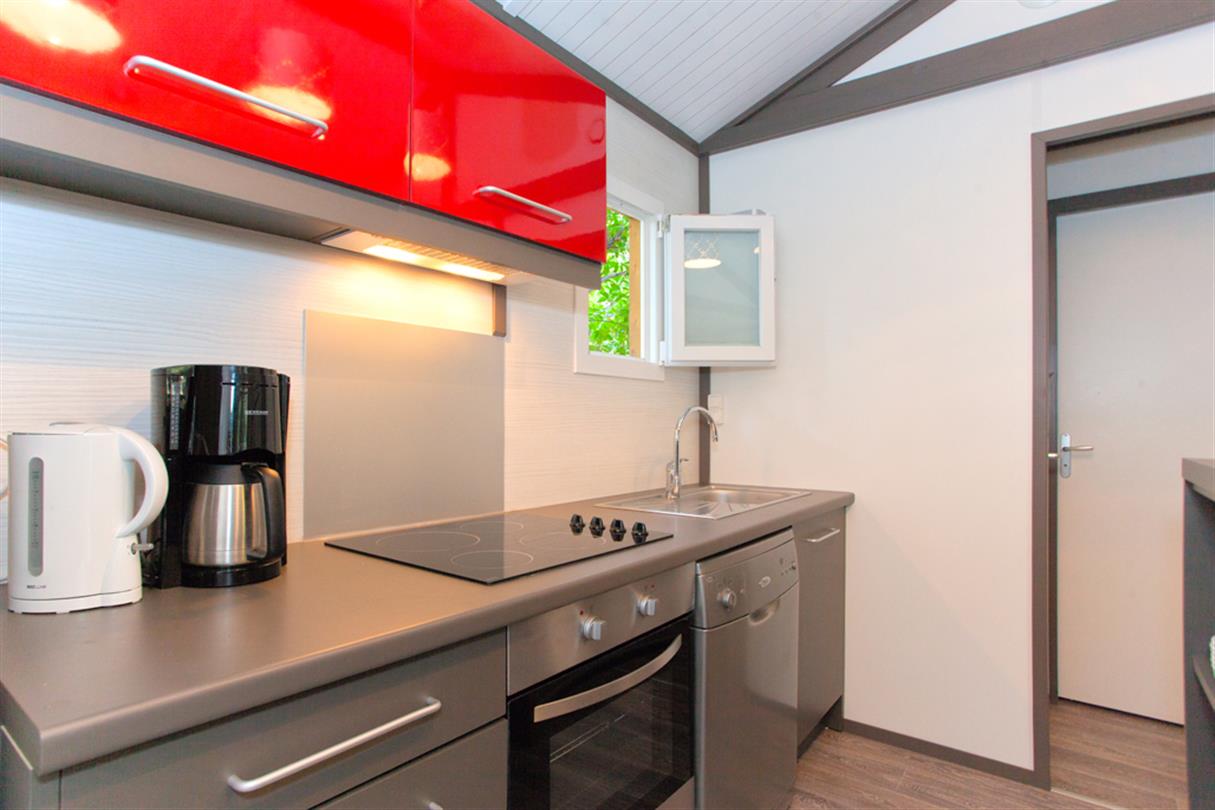 Chalet con cucina equipaggiata in una zona naturista in Corsica