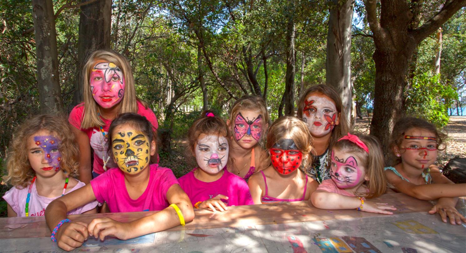 Miniclub per bambini, Bagheera, campeggio naturista 4 stelle in Corsica  