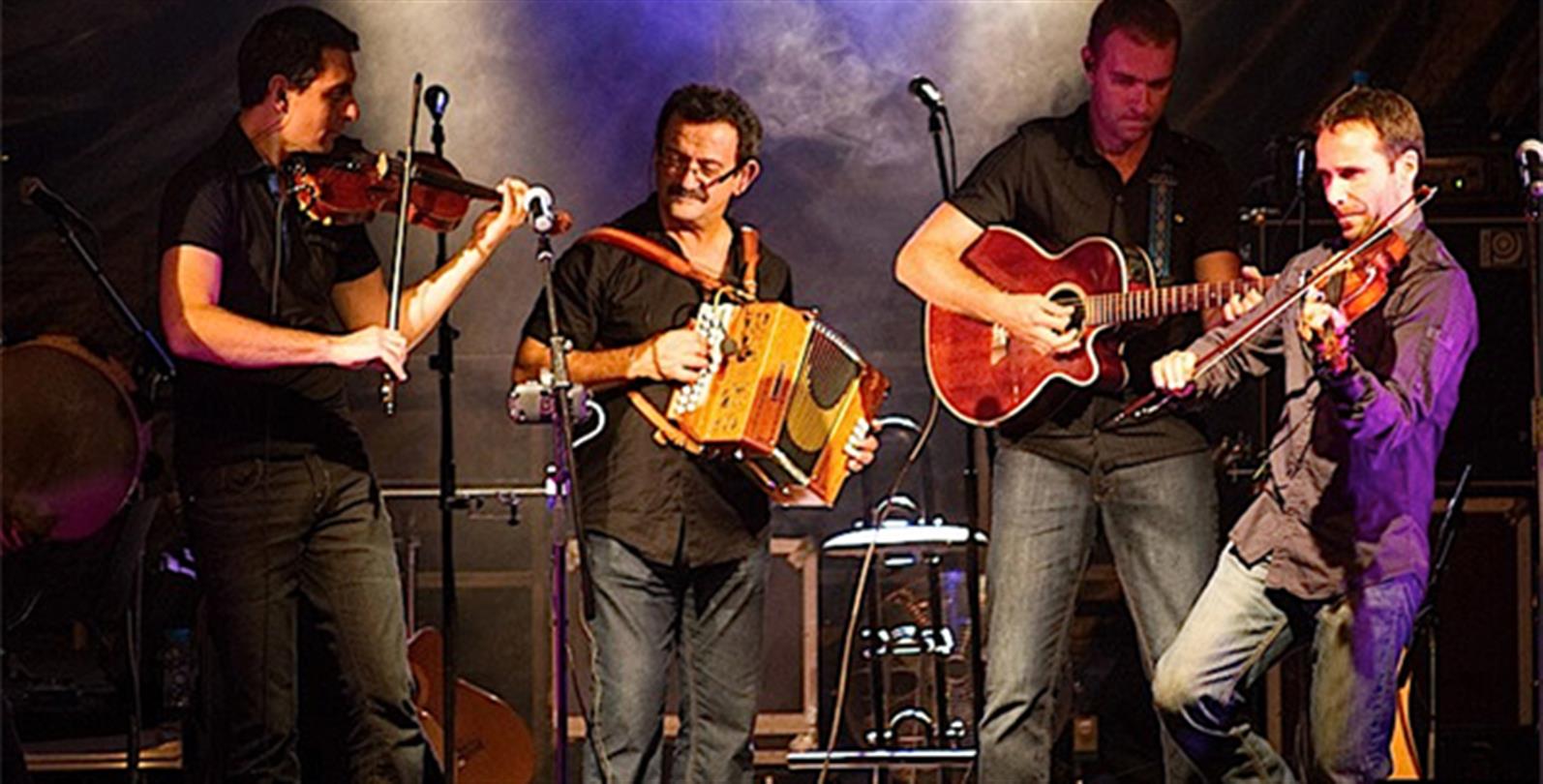 Gruppo Diana Di l'Alba in concerto al Domaine de Bagheera