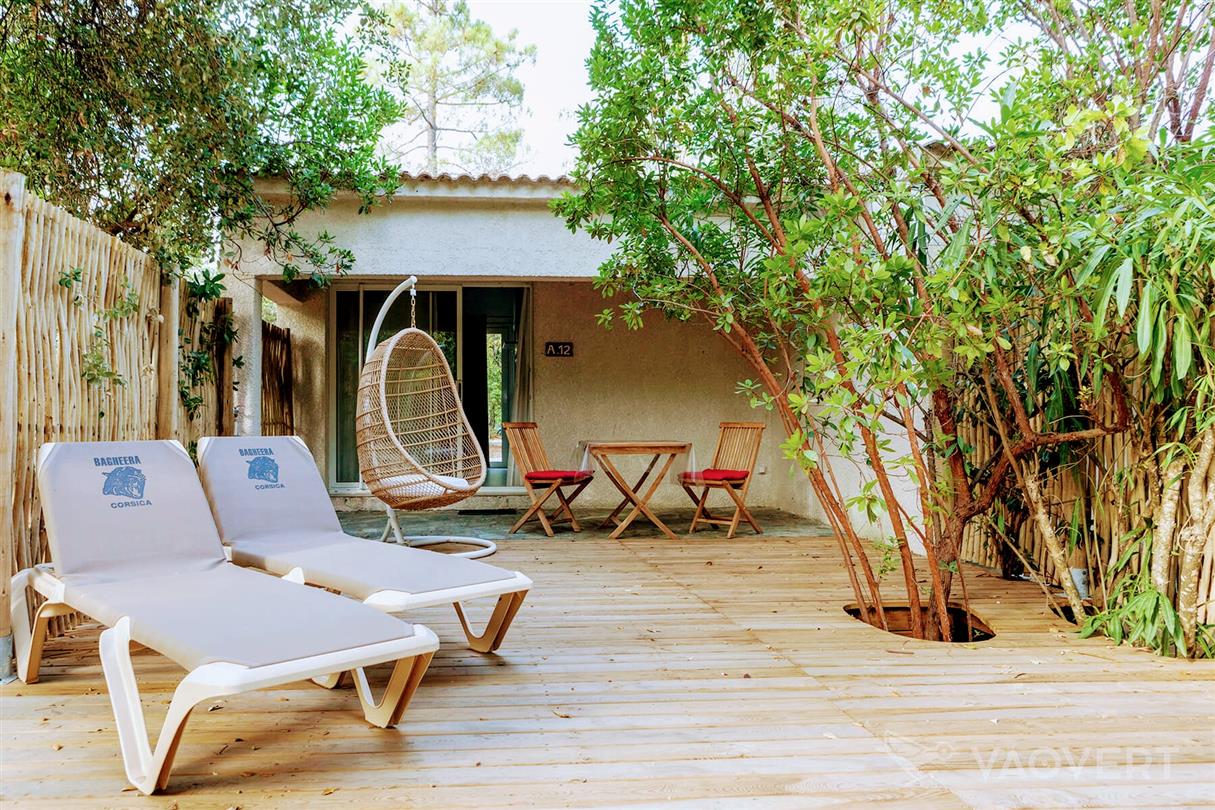 Affitto vacanze naturiste 4 stelle a Bravone: campeggio, mini-ville, ville, chalet, lodge case mobili - Domaine de Bagheera Corsica