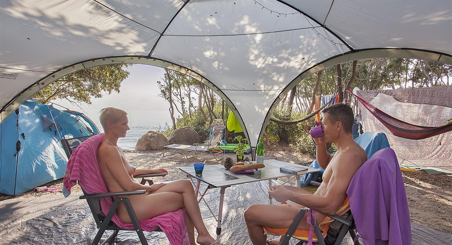 Campeggio naturista in riva al mare 4 stelle Corsica, Linguizzetta - Domaine de Bagheera