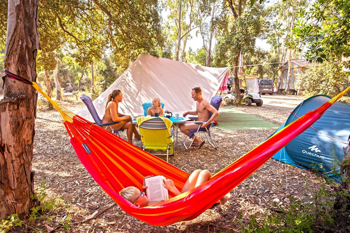 Piazzole campeggio 4 stelle in riva al mare in Corsica
