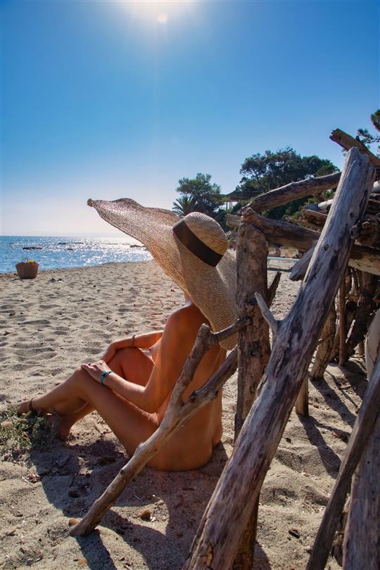 Affitto vacanze naturiste 4 stelle a Bravone: caming, mini-villas, ville, chalet, lodge case mobili - Domaine de Bagheera Corsica