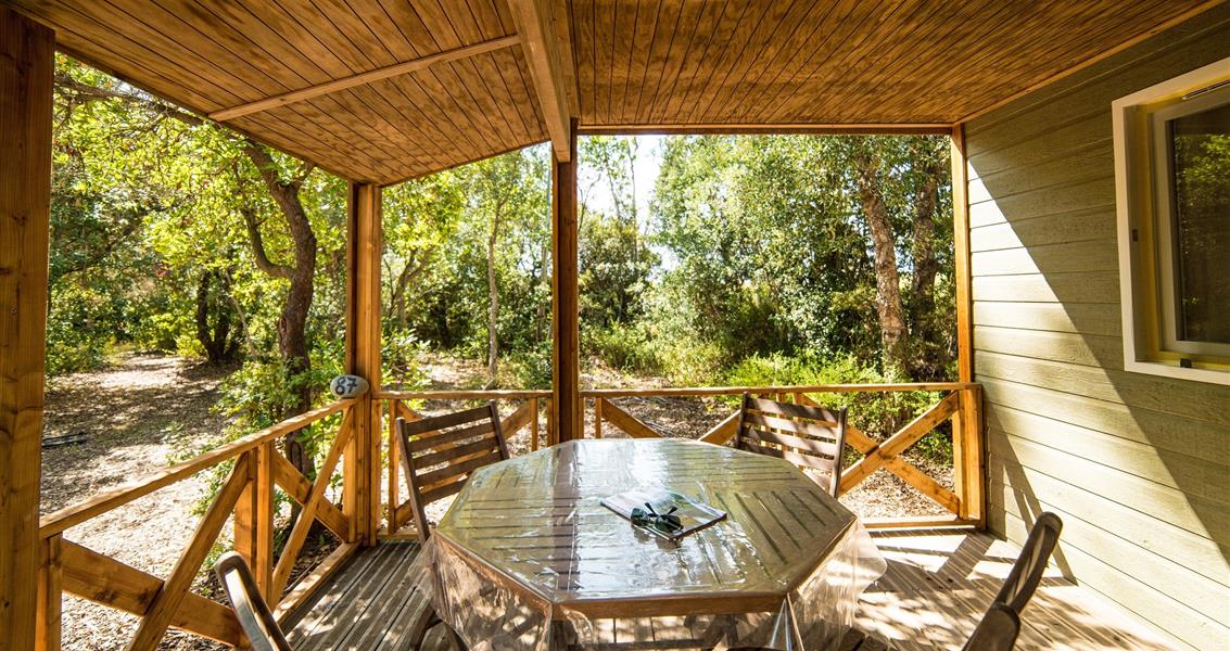 Noleggio di chalet in una zona naturista in Corsica selvaggia e naturale